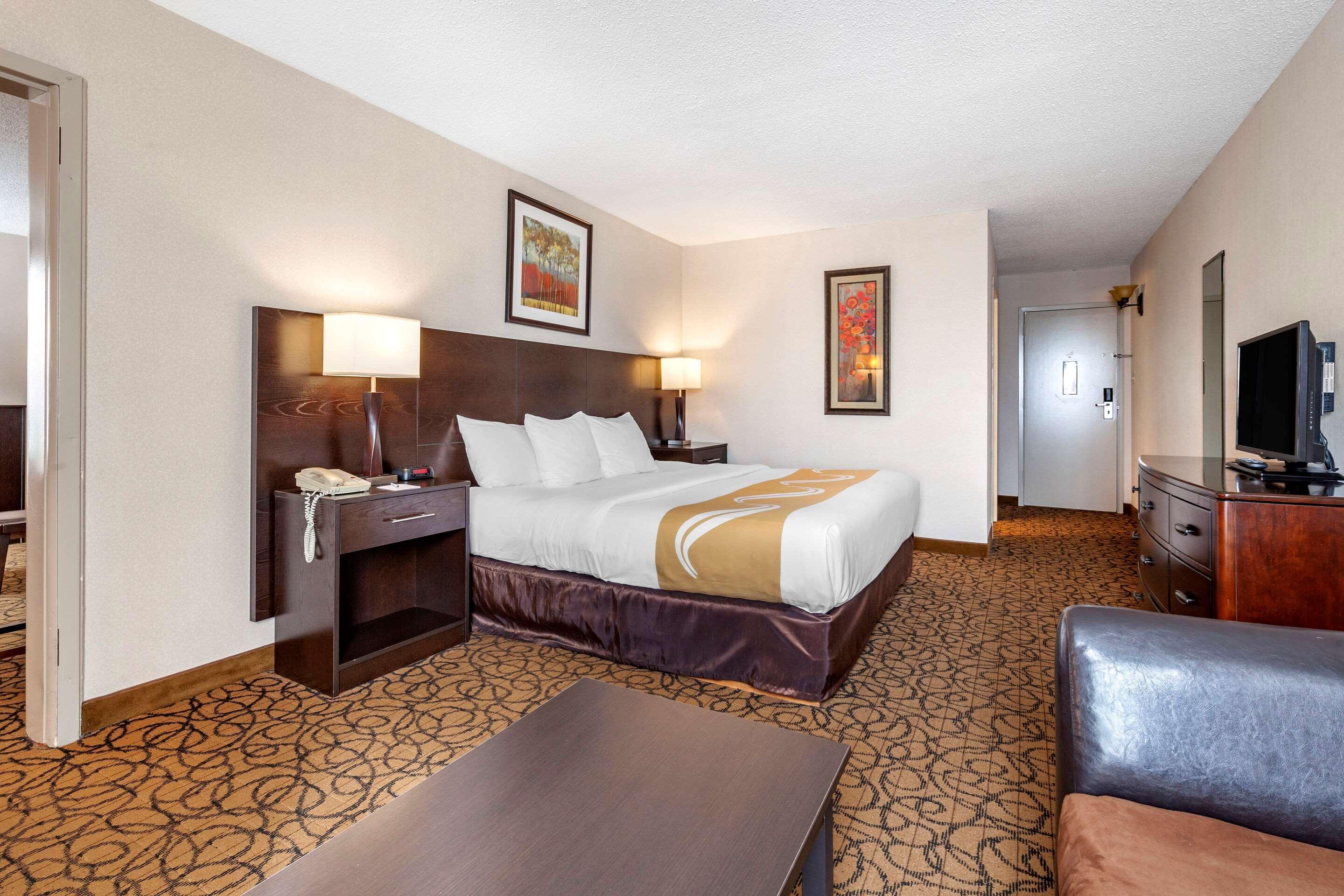 Quality Inn & Suites Escanaba North Экстерьер фото