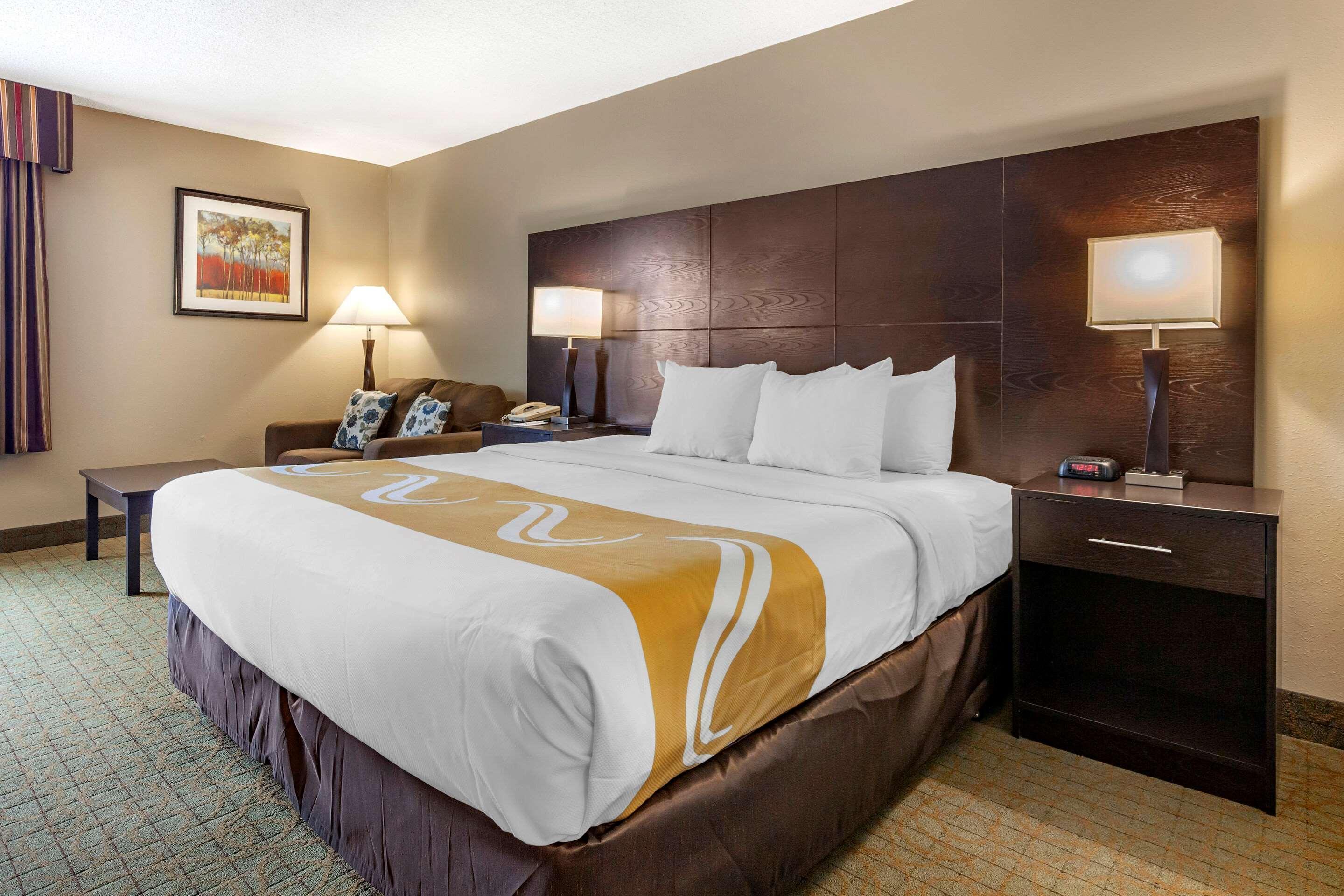 Quality Inn & Suites Escanaba North Экстерьер фото