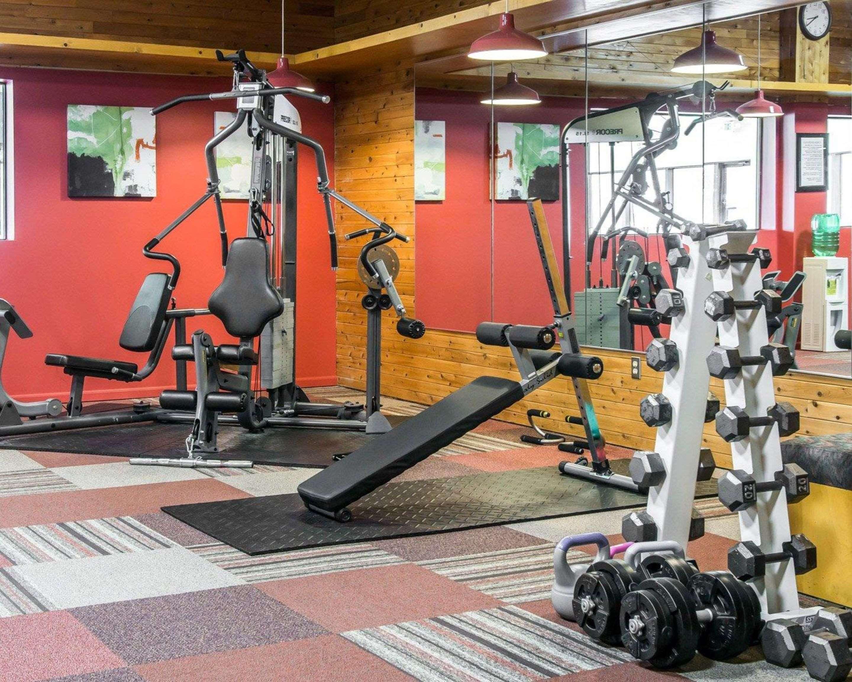 Quality Inn & Suites Escanaba North Экстерьер фото