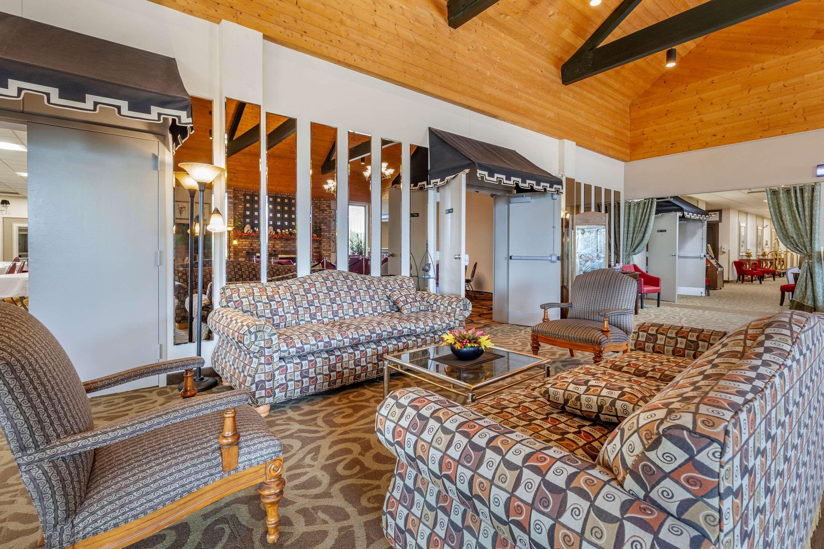 Quality Inn & Suites Escanaba North Экстерьер фото